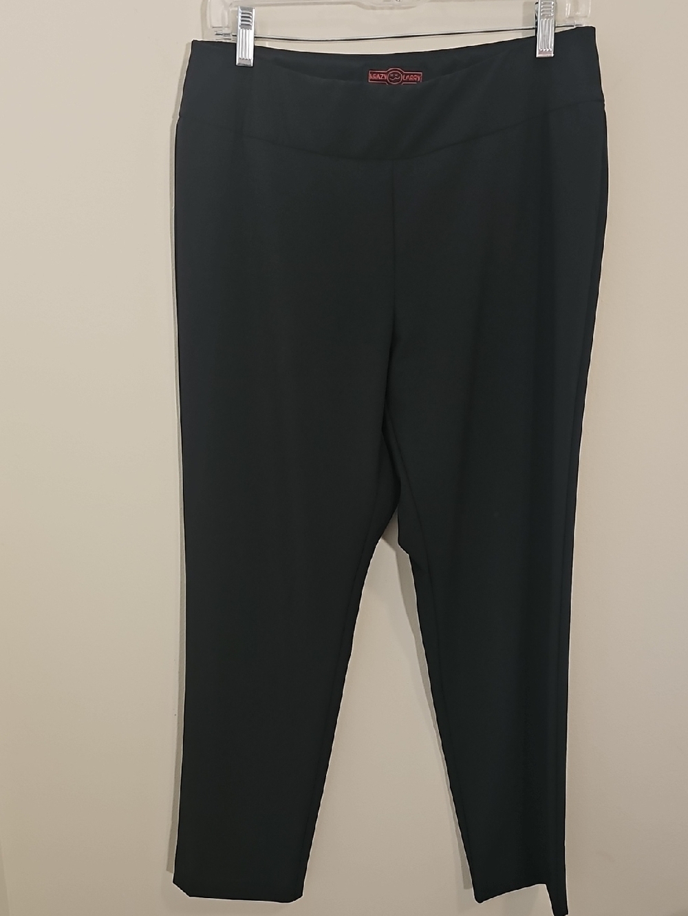 Krazy Larry Black Ponte Stretch Ankle Pants. Size 6. Made In USA‎